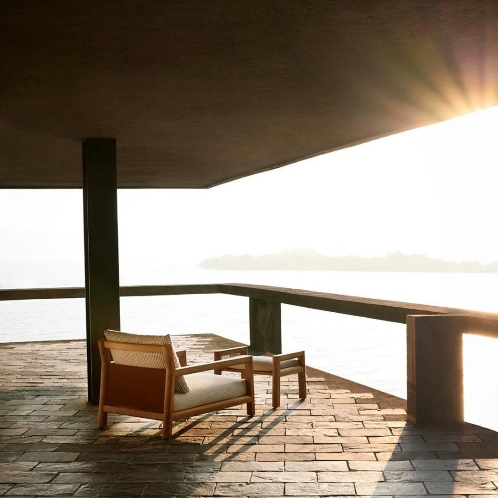 Modern Outdoor Lounge Chair with Ottoman