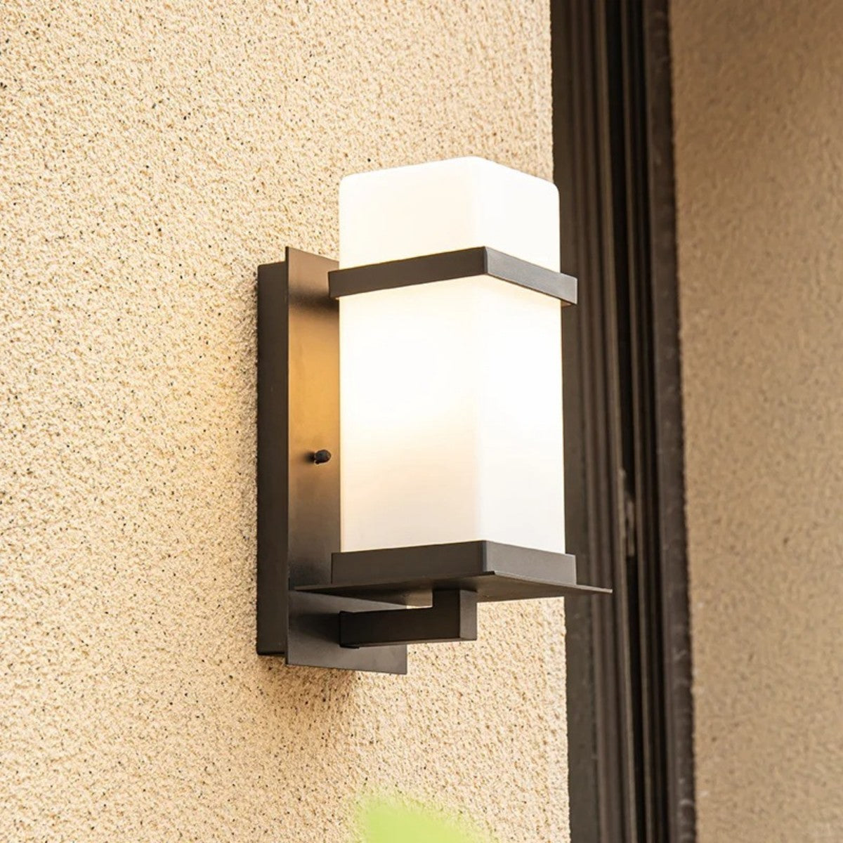 Modern Outdoor Wall Sconce