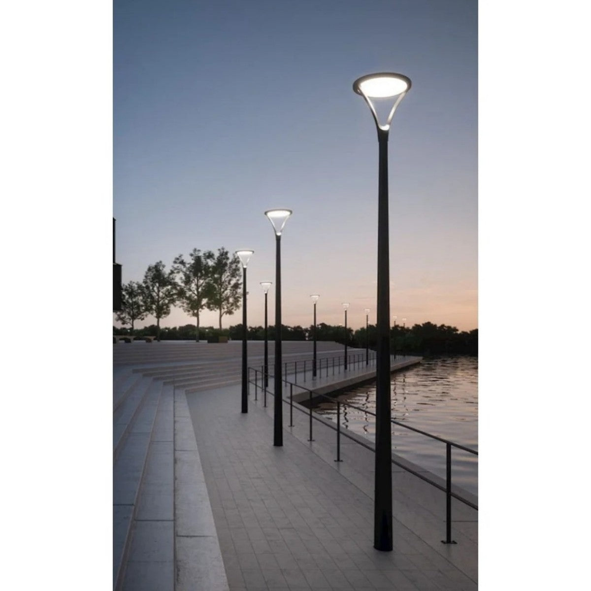 Contemporary LED Streetlight