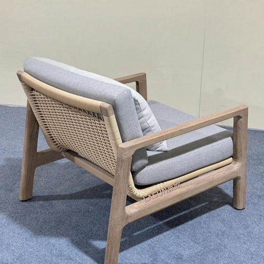 Modern Outdoor Lounge Chair