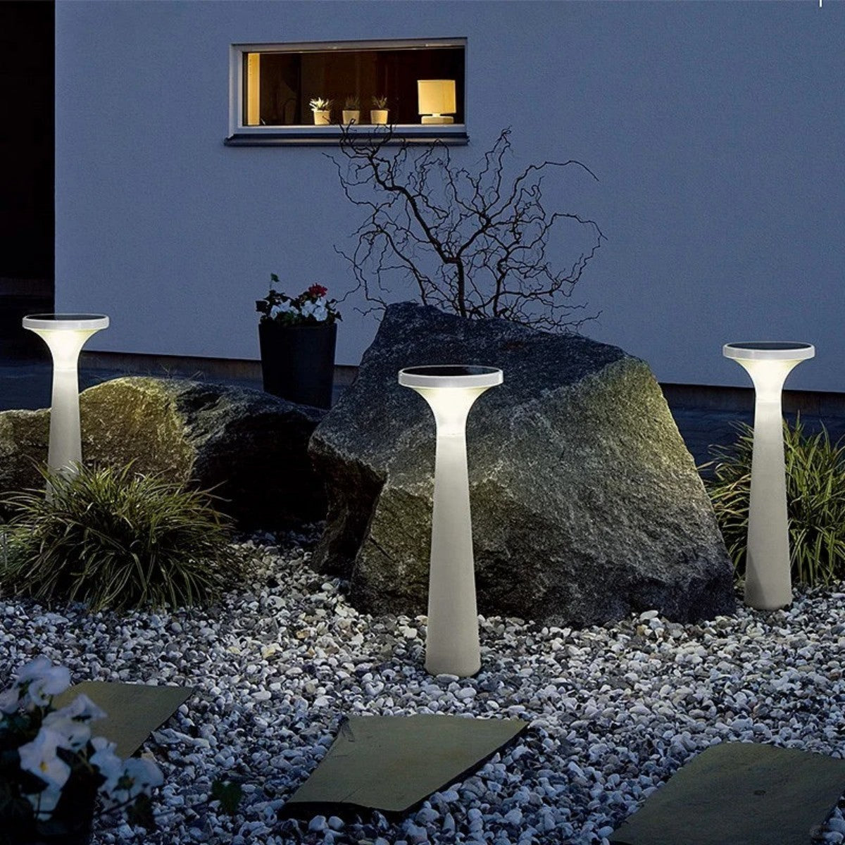 Modern Solar Pathway Lights