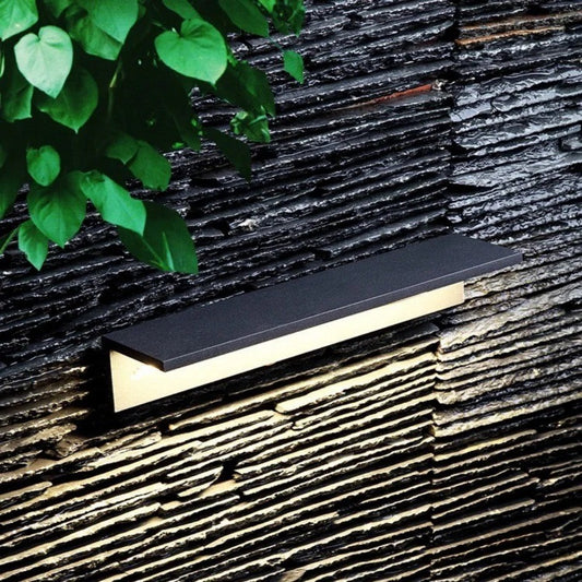 Contemporary Linear LED Wall Light
